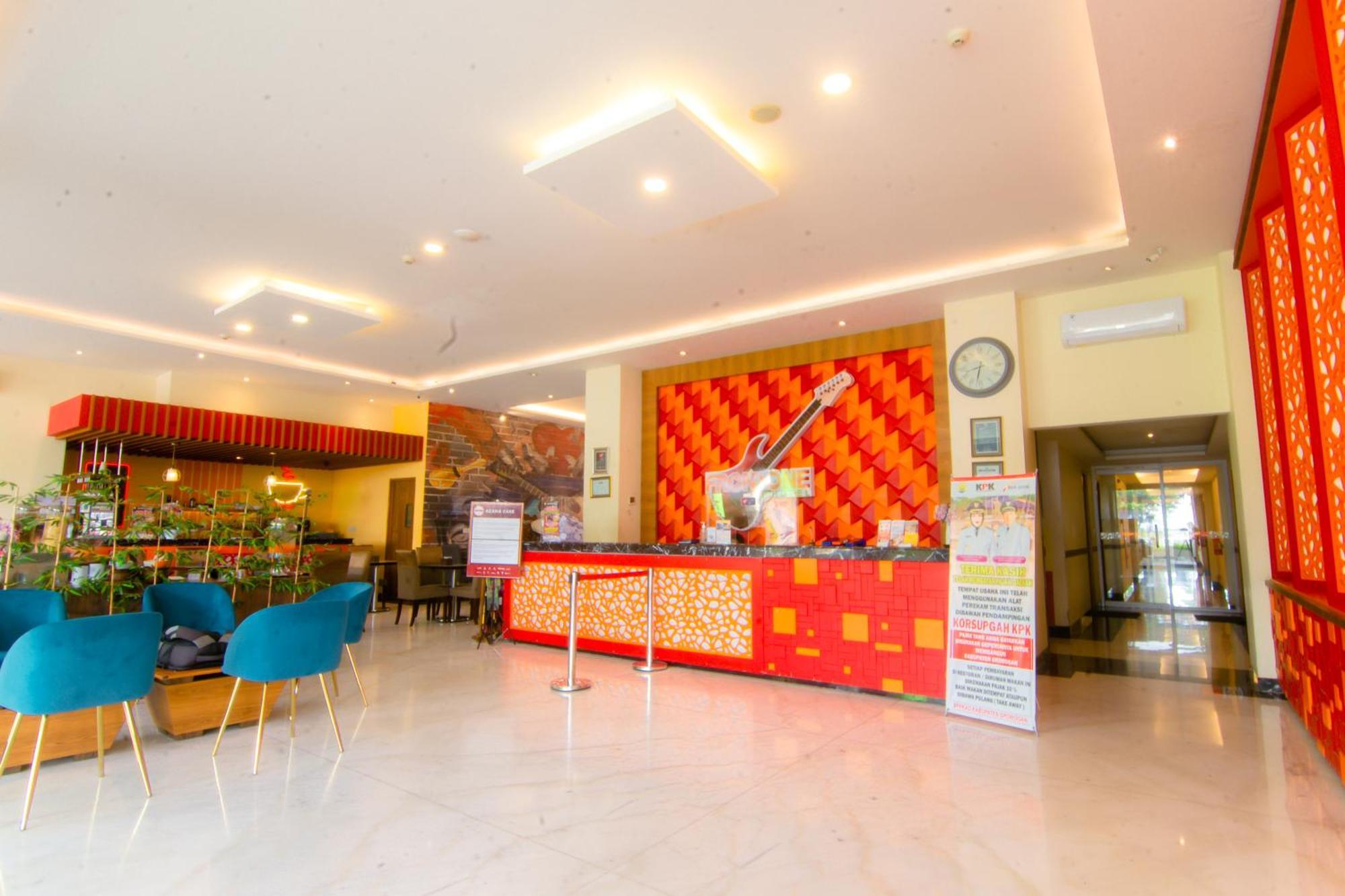 โรงแรมฟร้อนต์ วัน ปุรโวดาดี Purwodadi  ภายนอก รูปภาพ