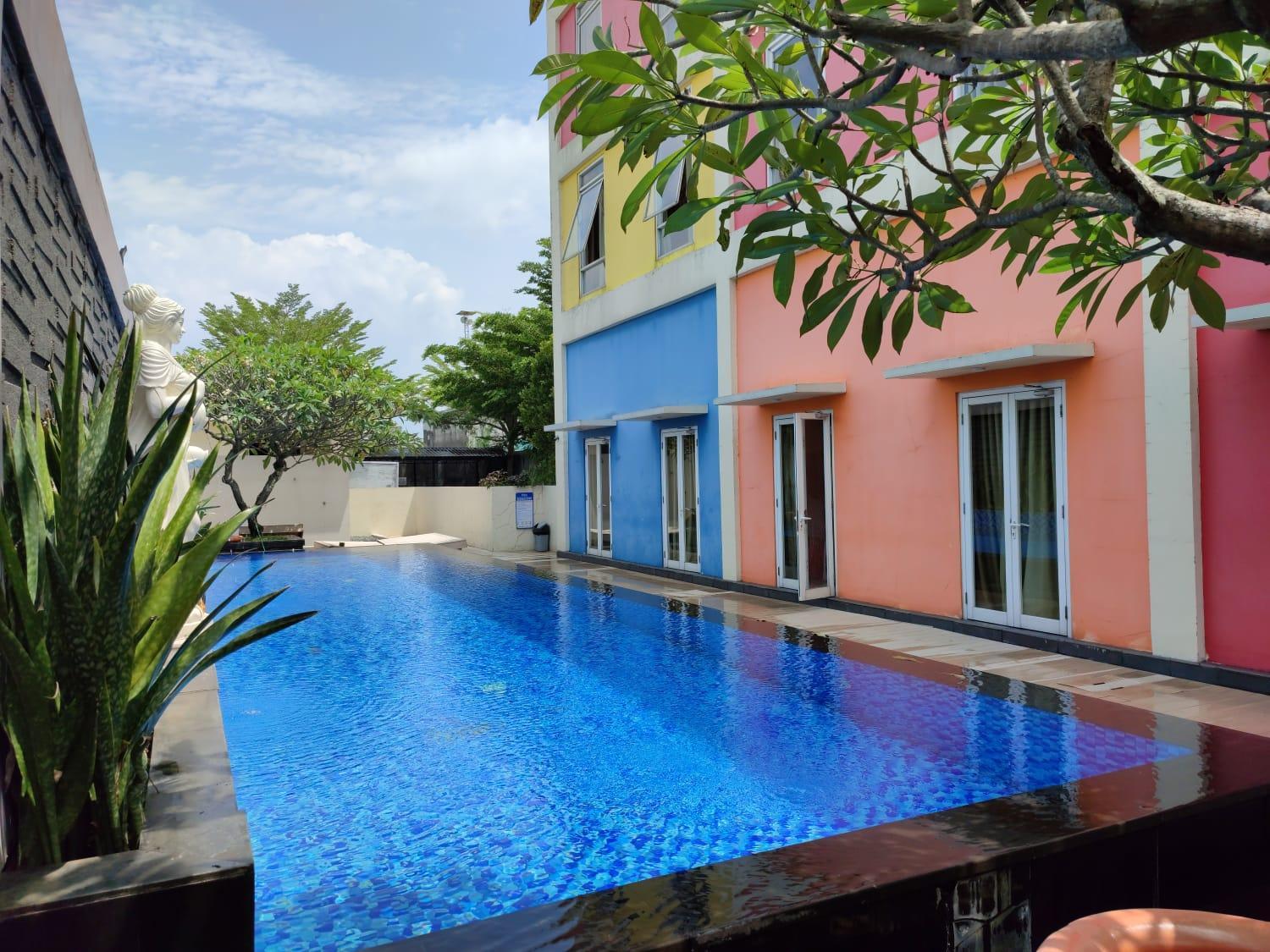 โรงแรมฟร้อนต์ วัน ปุรโวดาดี Purwodadi  ภายนอก รูปภาพ