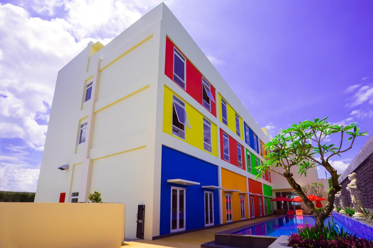 โรงแรมฟร้อนต์ วัน ปุรโวดาดี Purwodadi  ภายนอก รูปภาพ